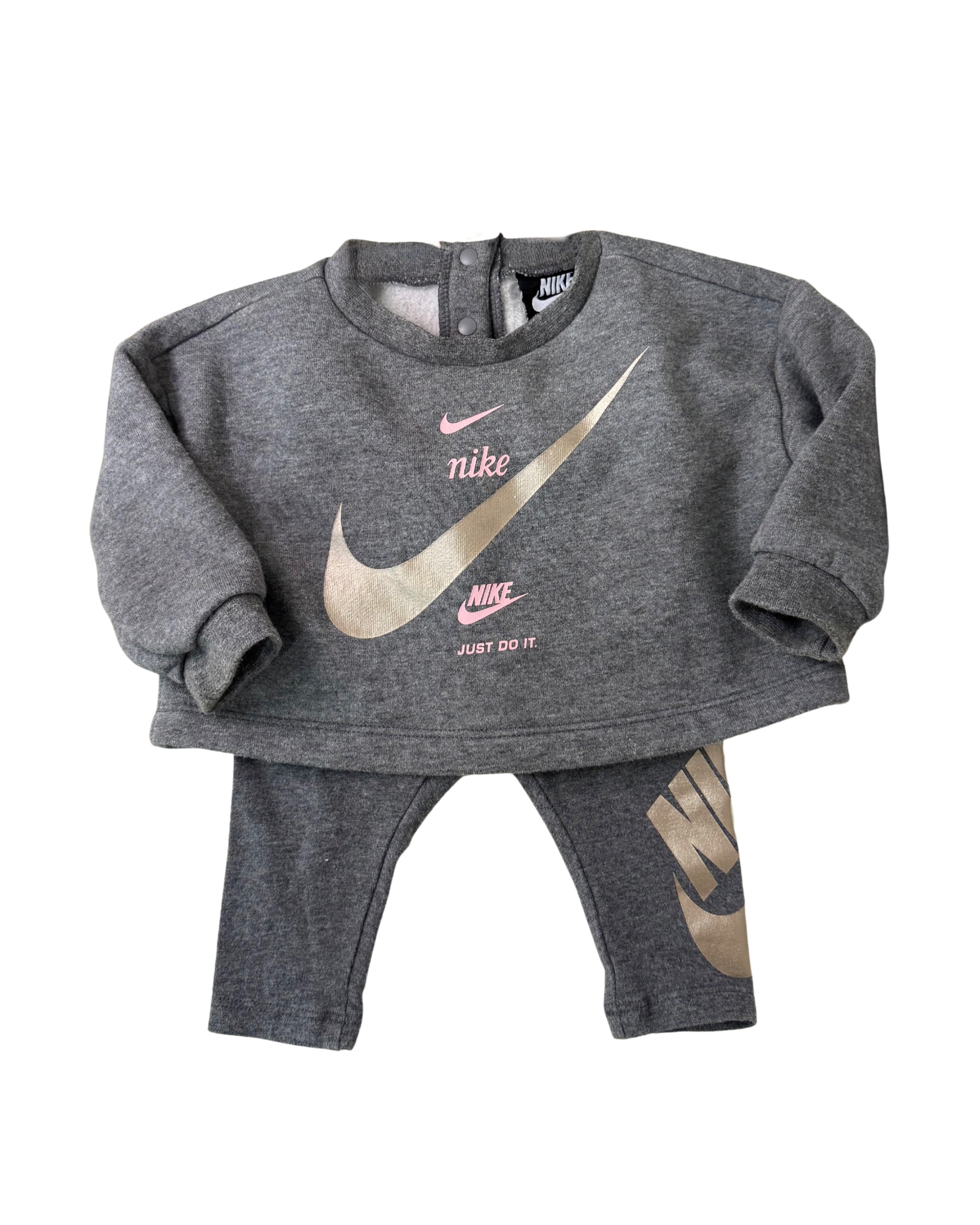 NIKE Fleece Sweatshirt & Leggings Set