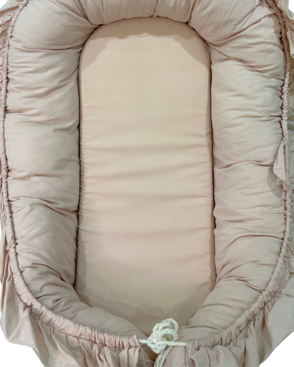 LILLY & LULA Frill Detail Padded Babynest