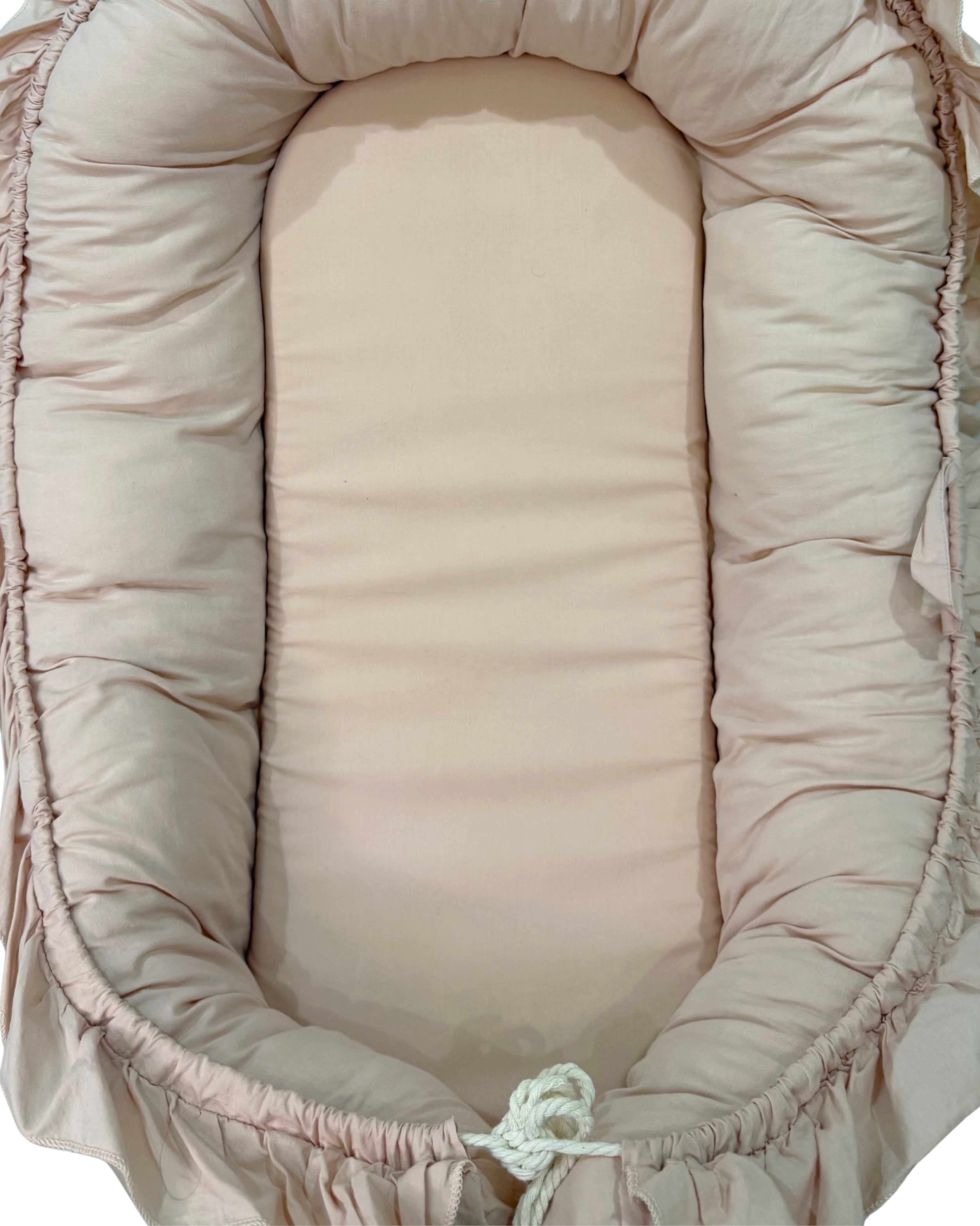 LILLY & LULA Frill Detail Padded Babynest